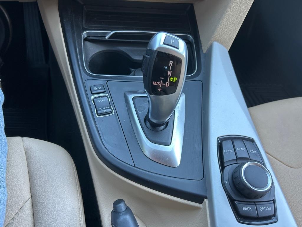 BMW 3-Series  2018