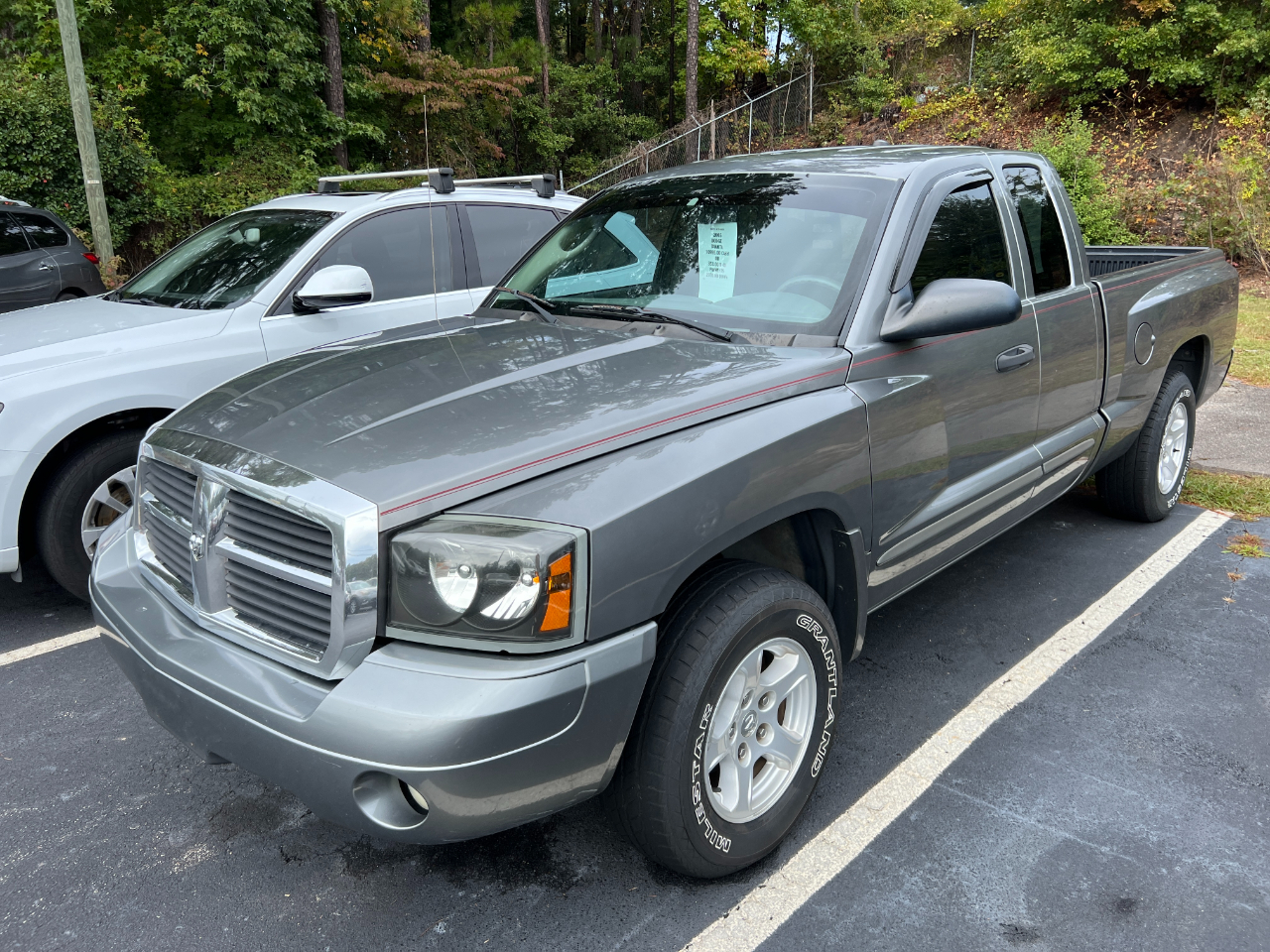 2005 Dodge Dakota SLT Club Cab 2WD