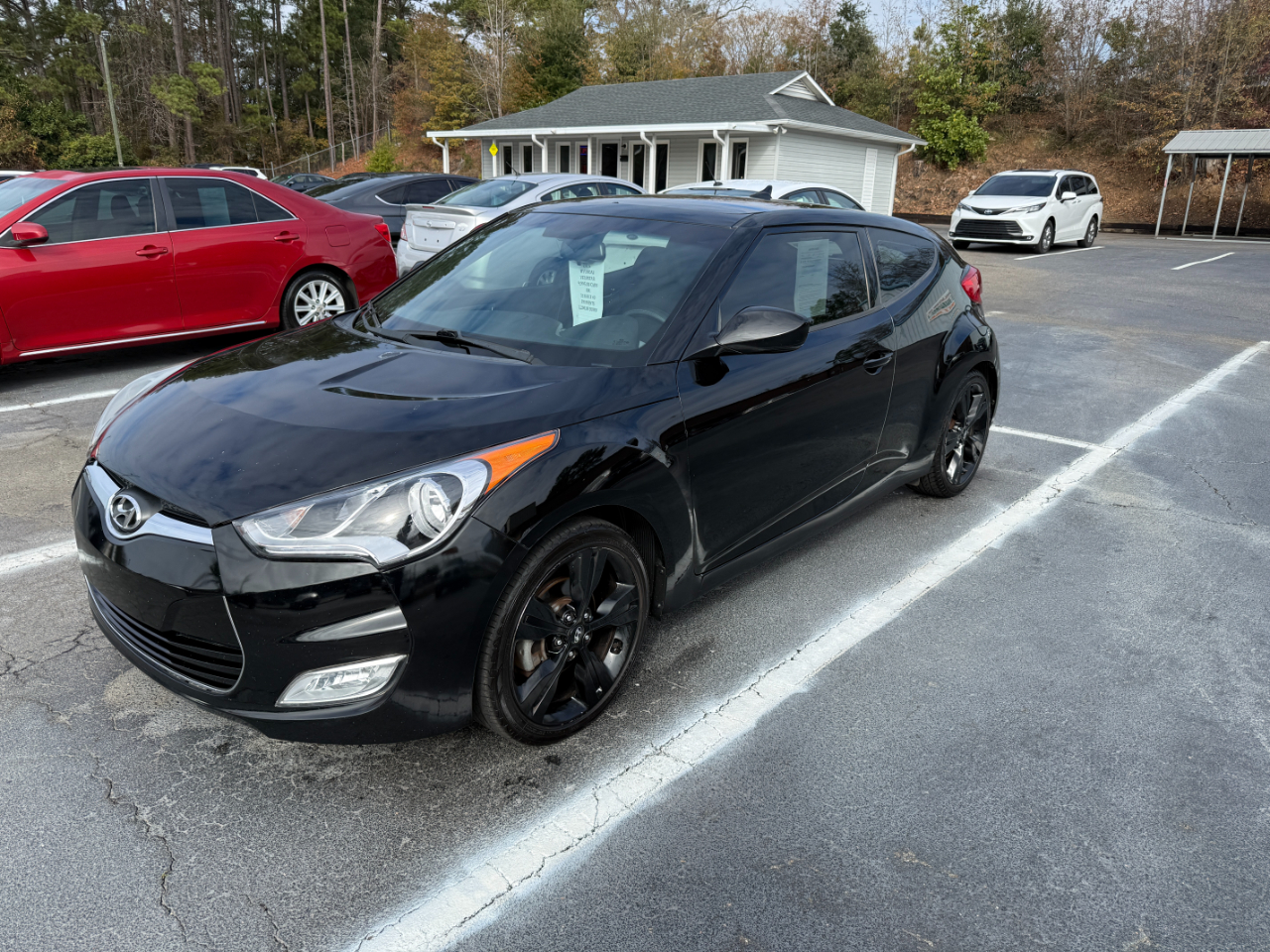 2016 Hyundai Veloster Base 6AT