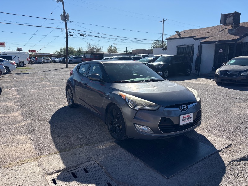 Hyundai Veloster Base 6MT 2016 Hyundai Veloster Base 6MT 2016
