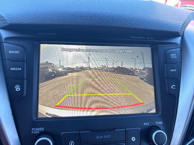 Hyundai Veloster Base 6MT 2016 Hyundai Veloster Base 6MT 2016