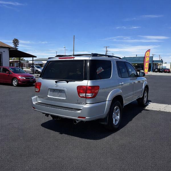 Toyota Sequoia SR5 2WD 2007