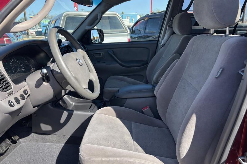 Toyota Sequoia SR5 2WD 2006