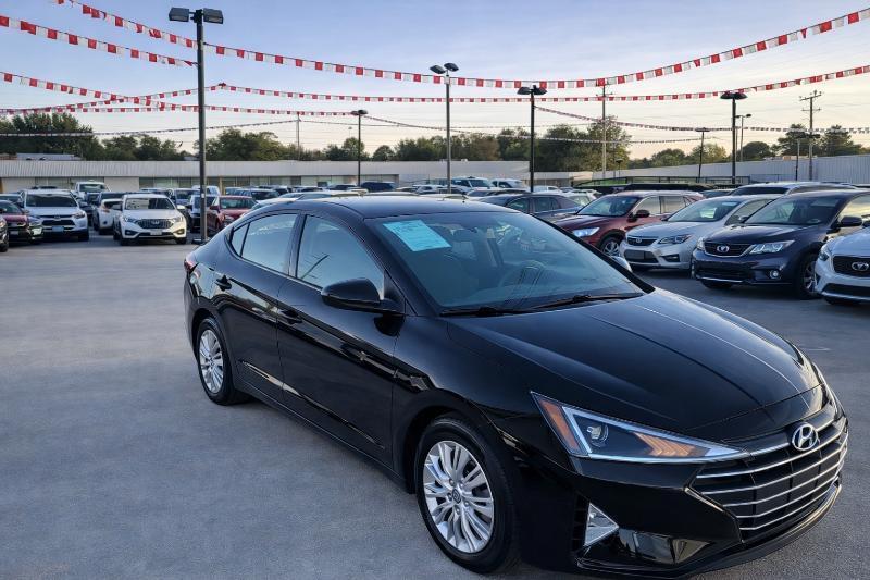 Hyundai Elantra SE 6M 2020