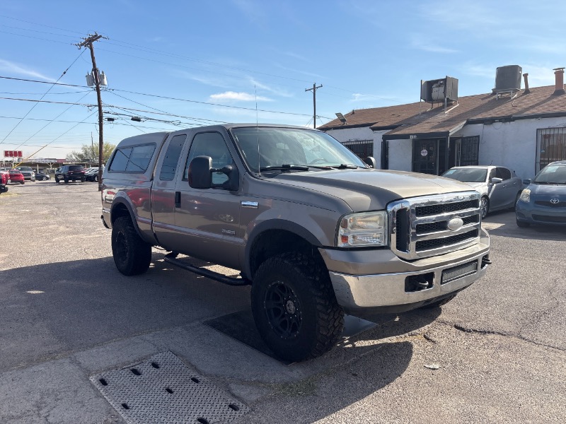 Ford F-250 SD XLT SuperCab Long Bed 4WD 2005