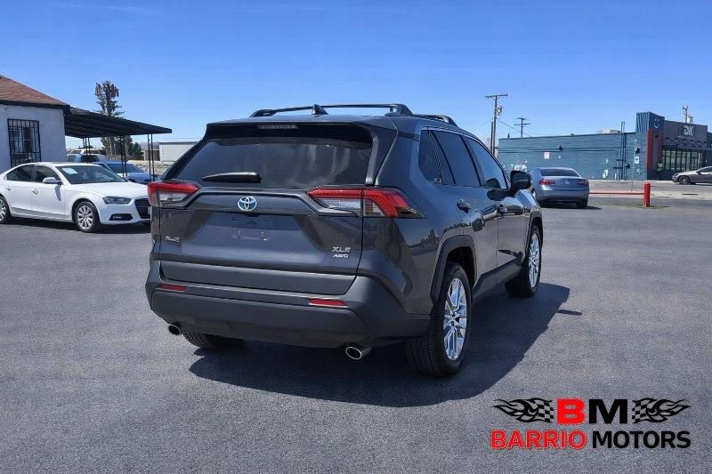 Toyota RAV4 XLE Premium AWD 2021