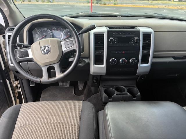 Dodge Ram 1500 SLT Crew Cab 2WD 2009