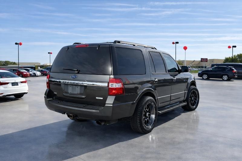 Ford Expedition XLT 2WD 2017