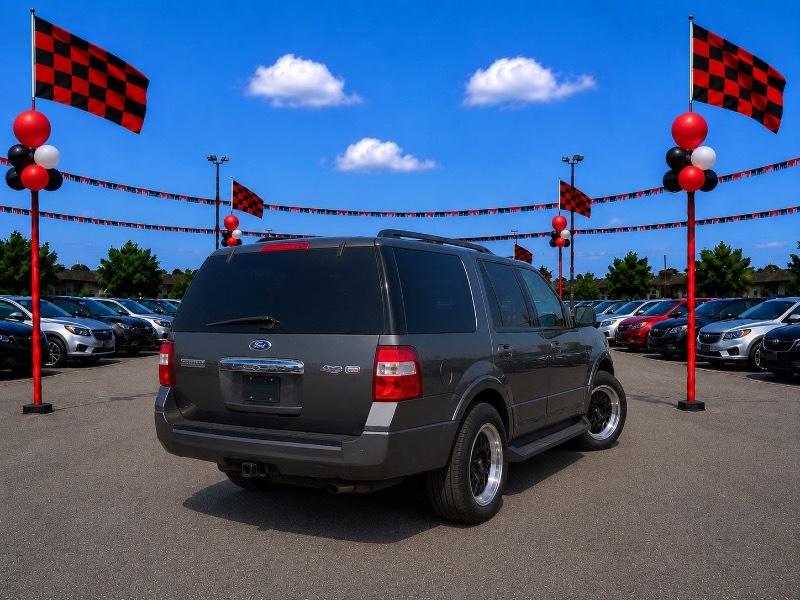 Ford Expedition XLT 2WD 2017