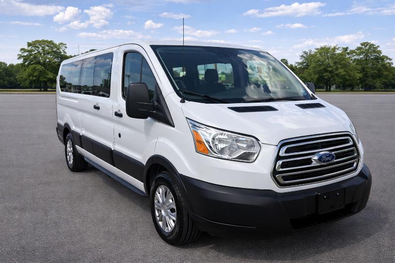 Ford Transit 350 Wagon Low Roof XLT 60/40 Pass. 148-in. WB 2019