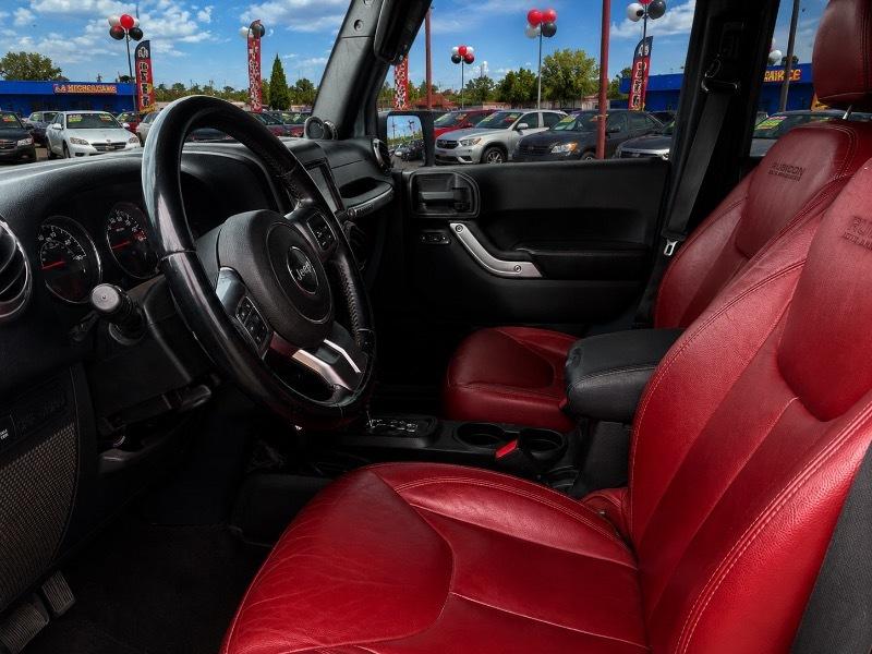 Jeep Wrangler Unlimited Rubicon 4WD 2013