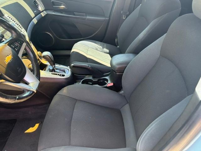 Chevrolet Cruze 1LT 2011