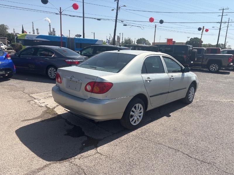 Toyota Corolla LE 2004