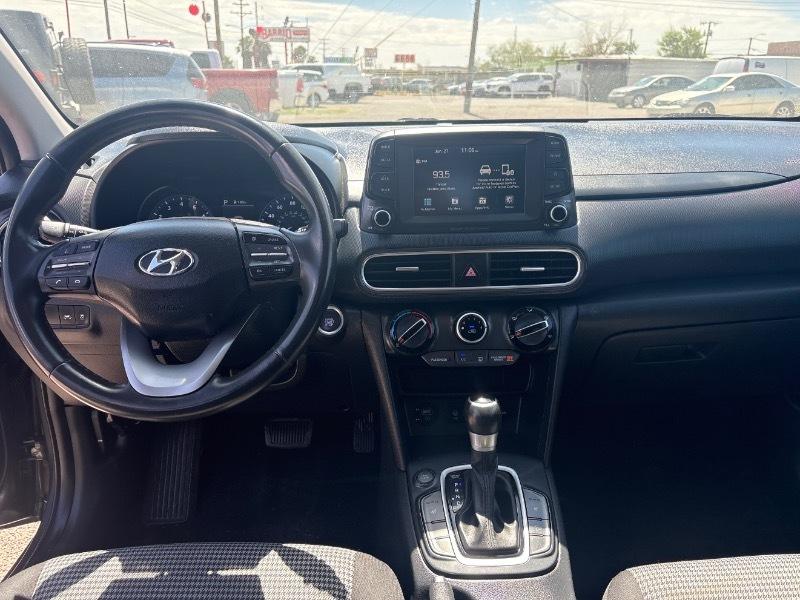 Hyundai Kona SEL 2021