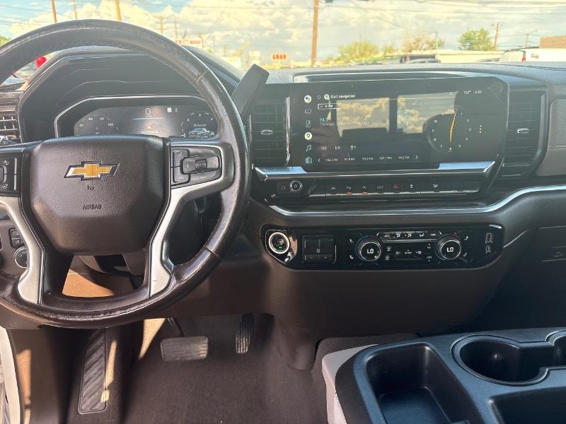 Chevrolet Silverado 1500 LT Crew Cab 4WD 2022