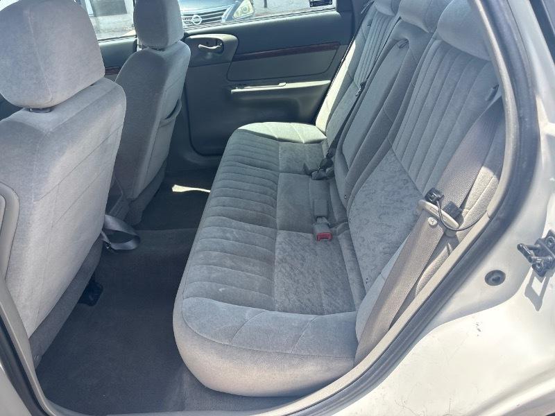 Chevrolet Impala Base 2002
