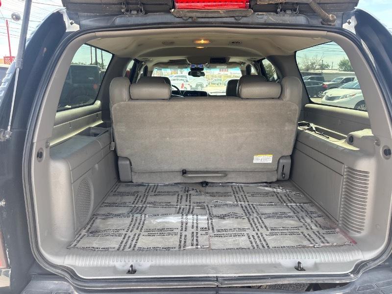 Chevrolet Suburban 1500 4WD 2005