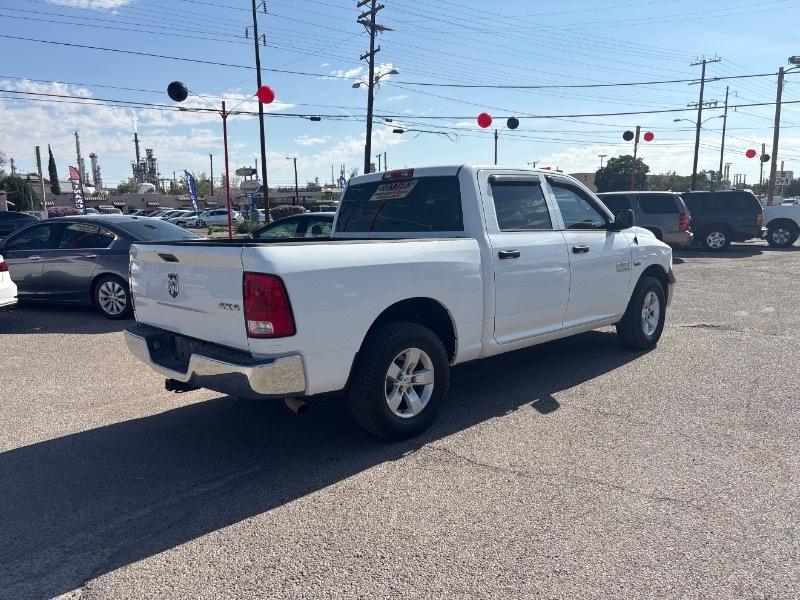 RAM 1500 Tradesman Crew Cab SWB 4WD 2015