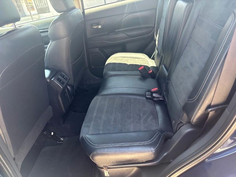 Mitsubishi Outlander SE 2WD 2019