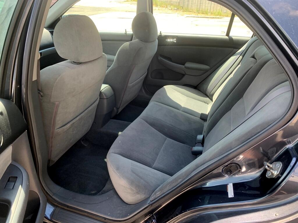 Image 9 of 2004 Honda Accord Sdn LX