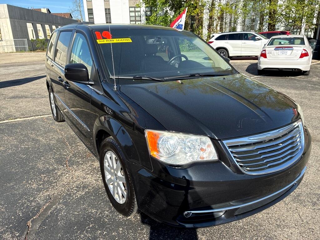 Image 3 of 2014 Chrysler Town & Country TOURING