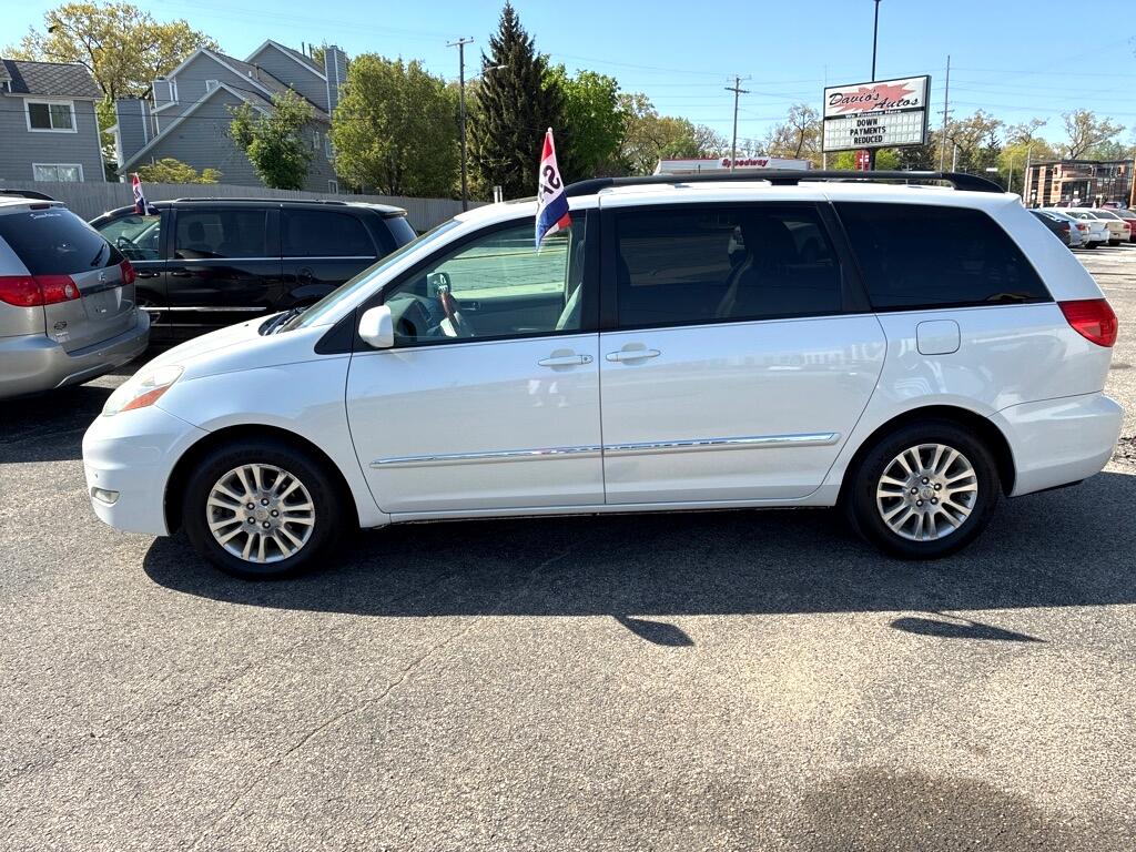 Image 8 of 2009 Toyota Sienna XLE