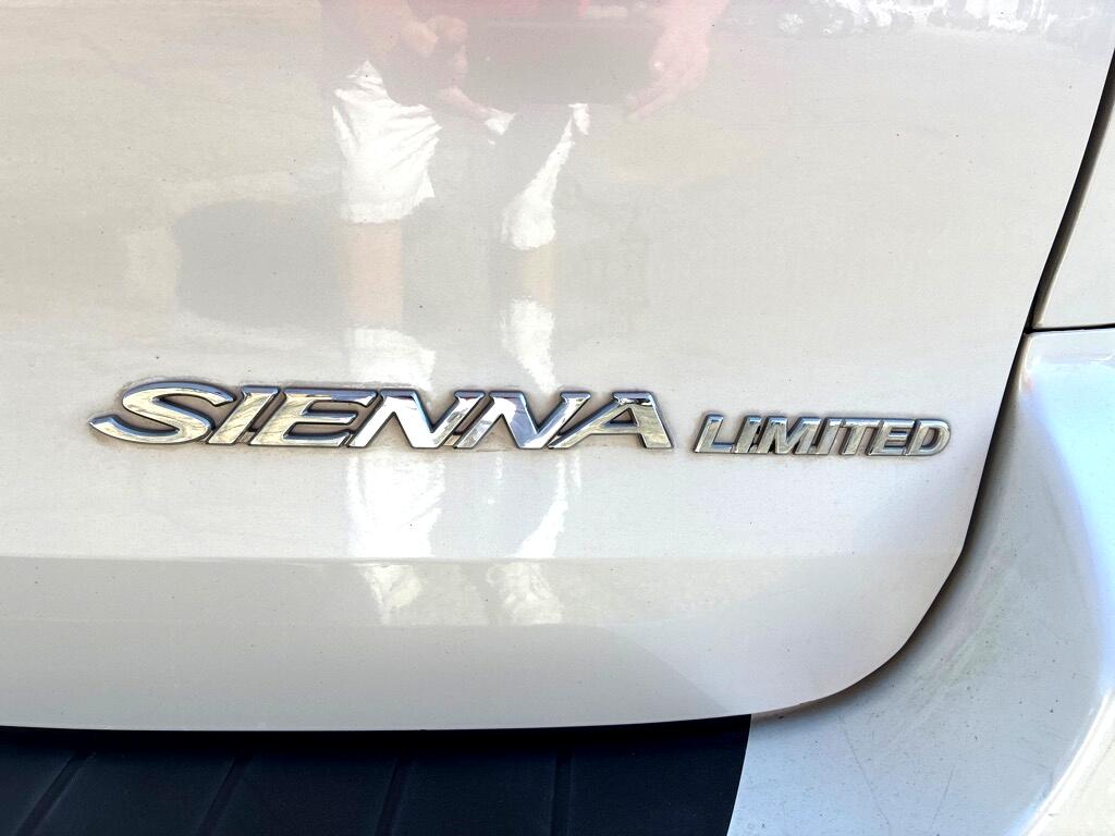 Image 10 of 2009 Toyota Sienna XLE