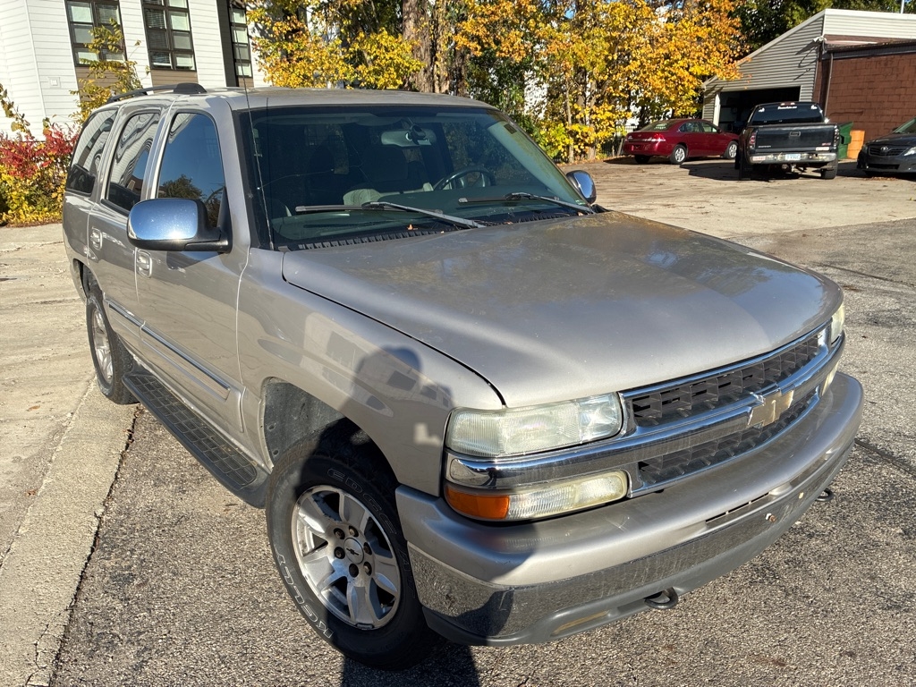 2004 Chevrolet Tahoe LS's photo