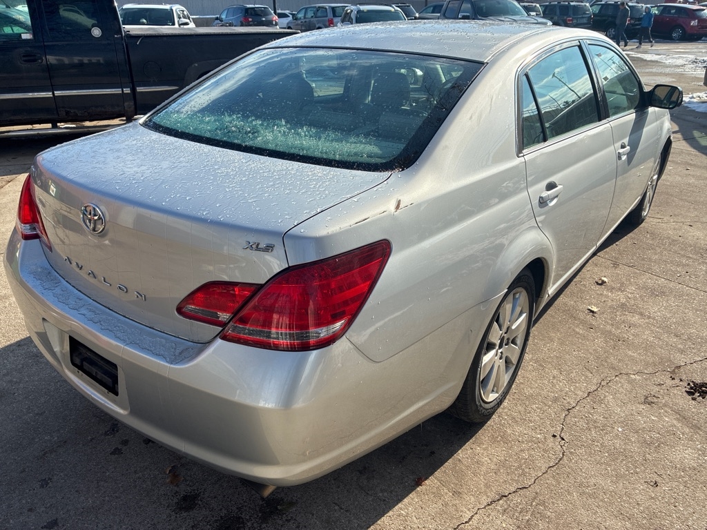 Toyota Avalon  2006