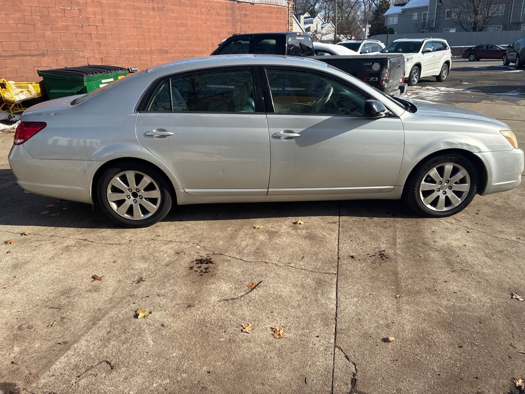 Toyota Avalon  2006