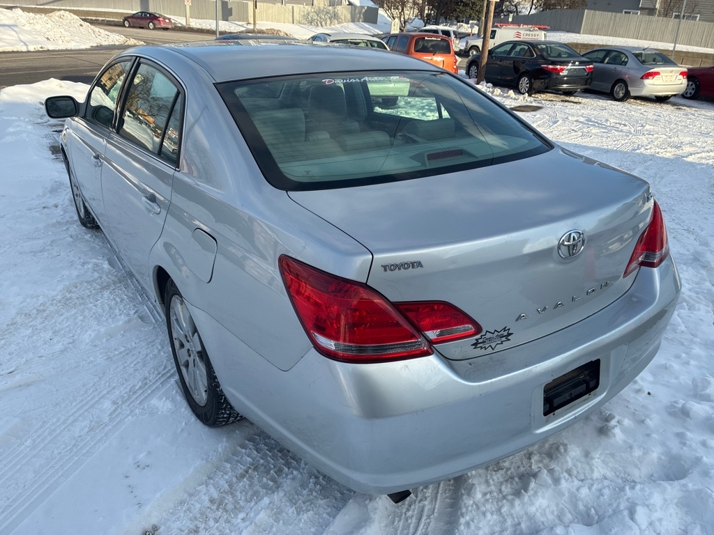 Toyota Avalon  2006