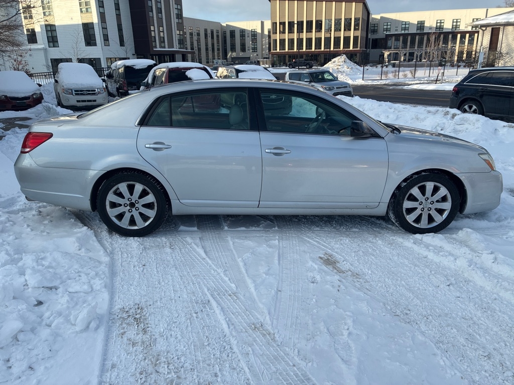 Toyota Avalon  2006