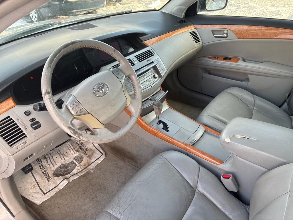 Toyota Avalon  2006
