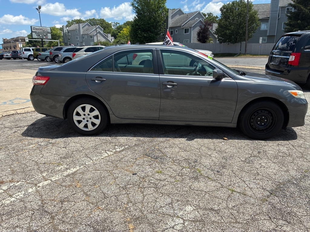 Toyota Camry  2010