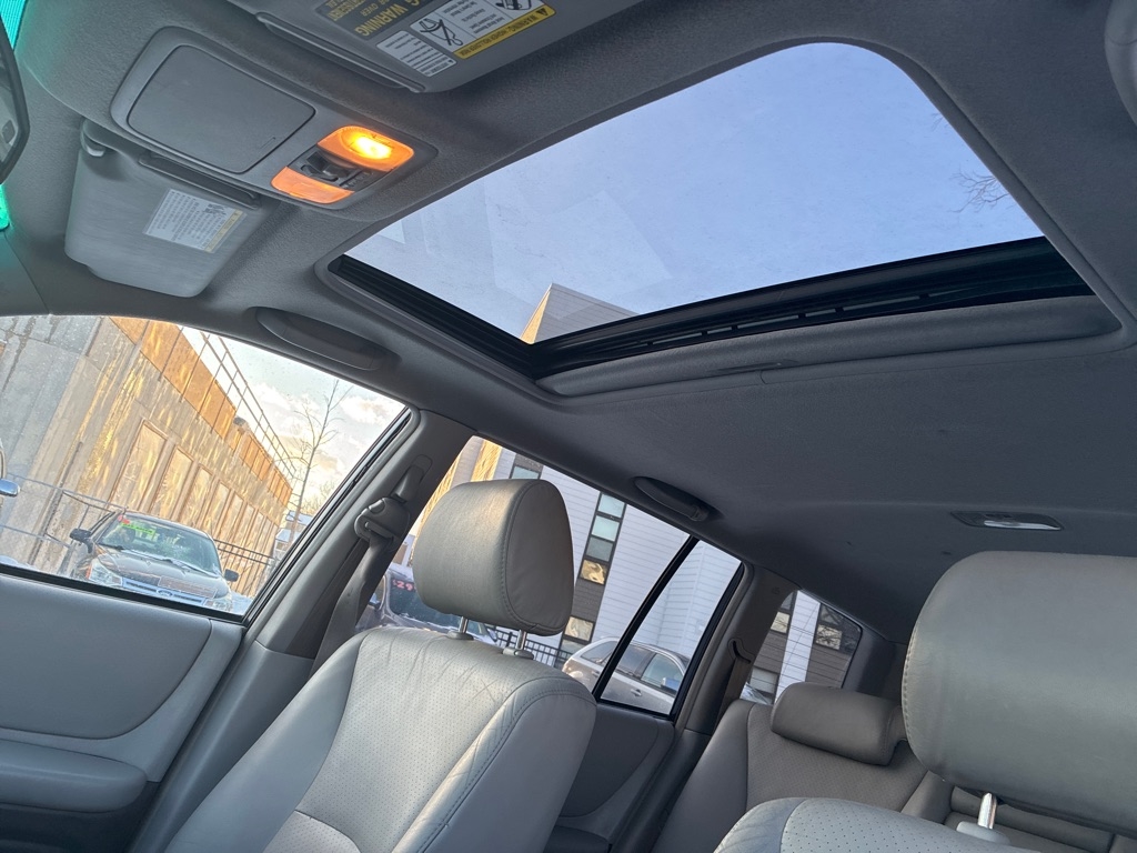Toyota Highlander  2005