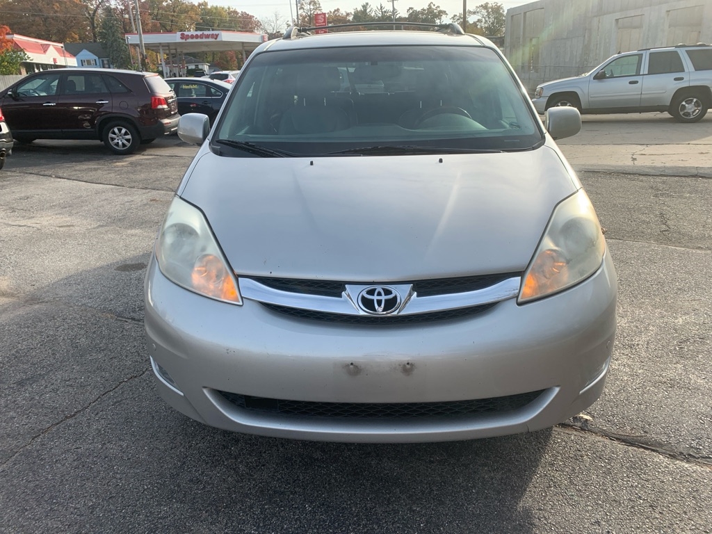 Toyota Sienna  2006