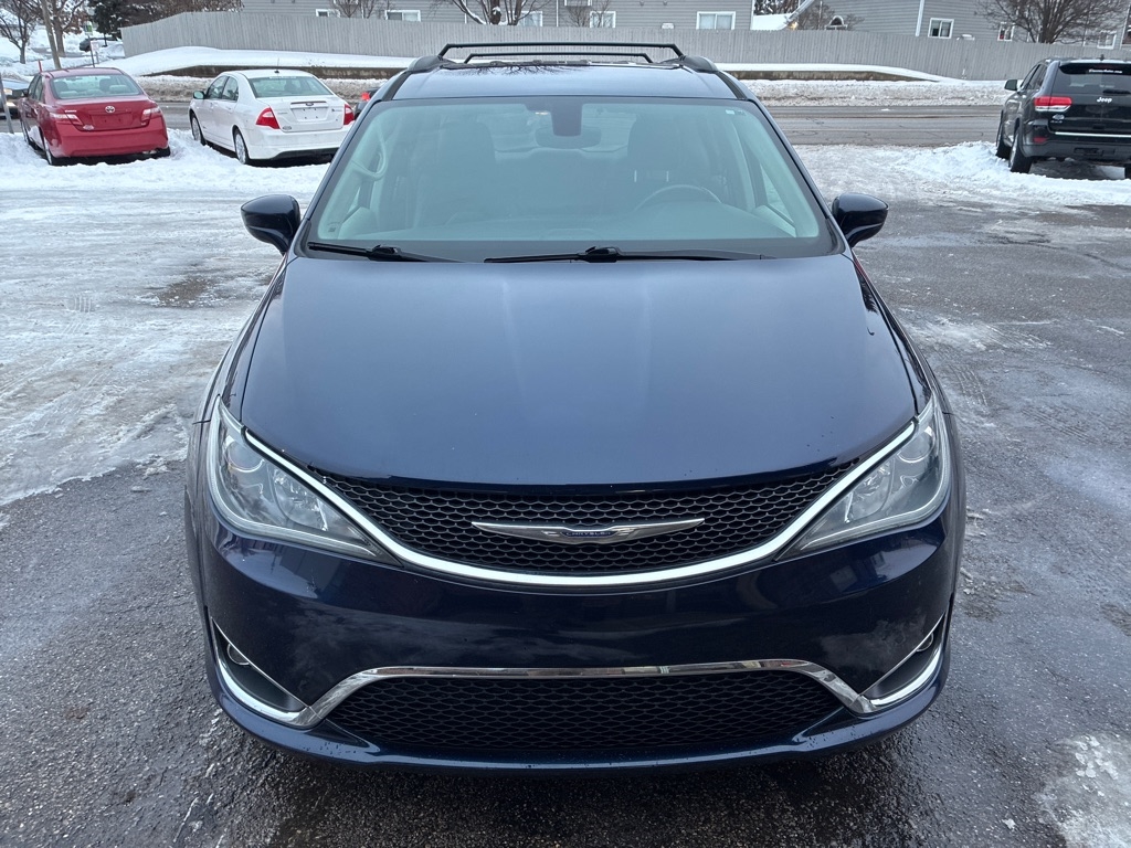 Chrysler Pacifica  2017