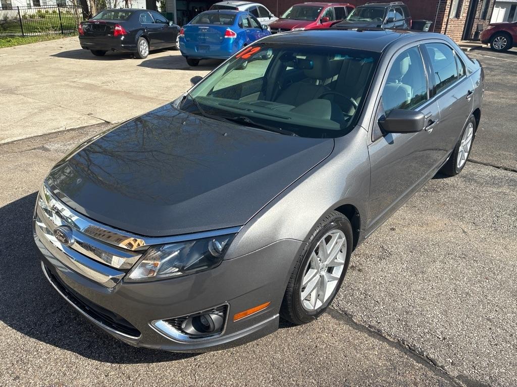 Ford Fusion  2012