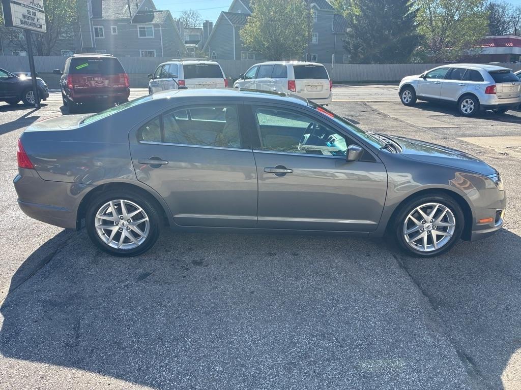 Ford Fusion  2012