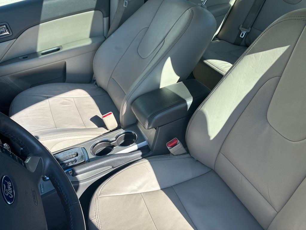 Ford Fusion  2012
