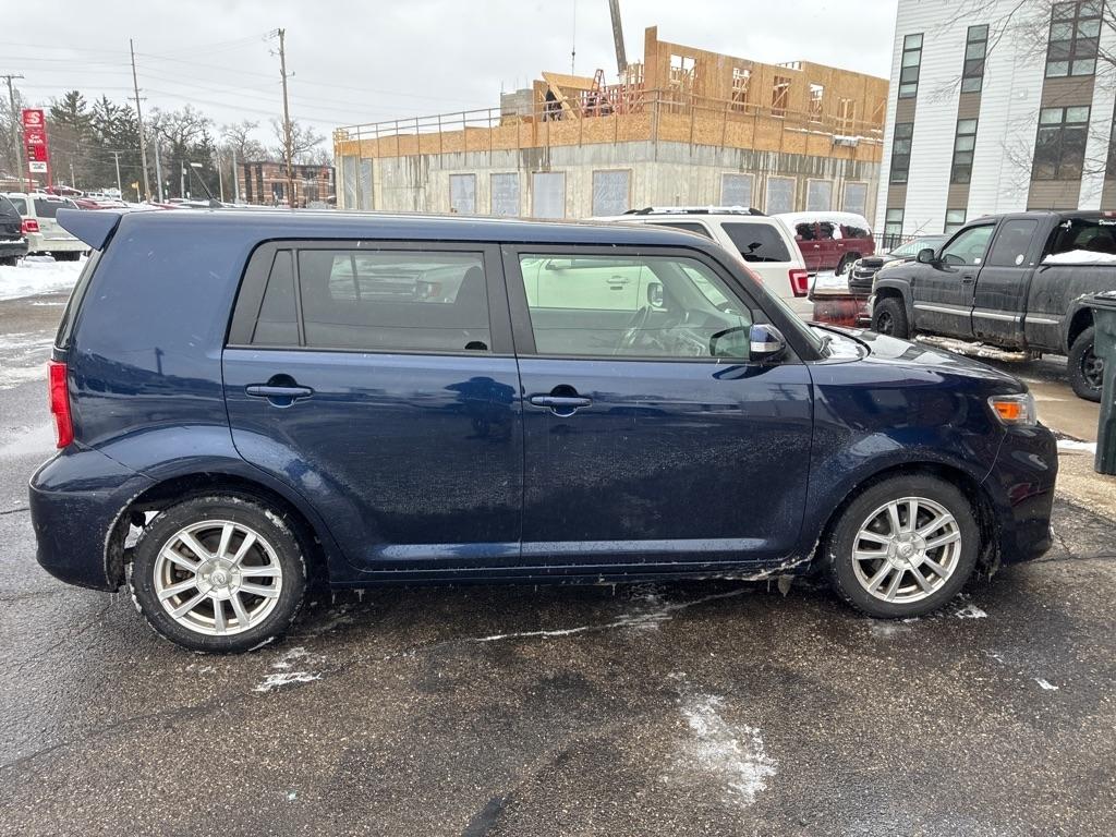 Scion xB  2015