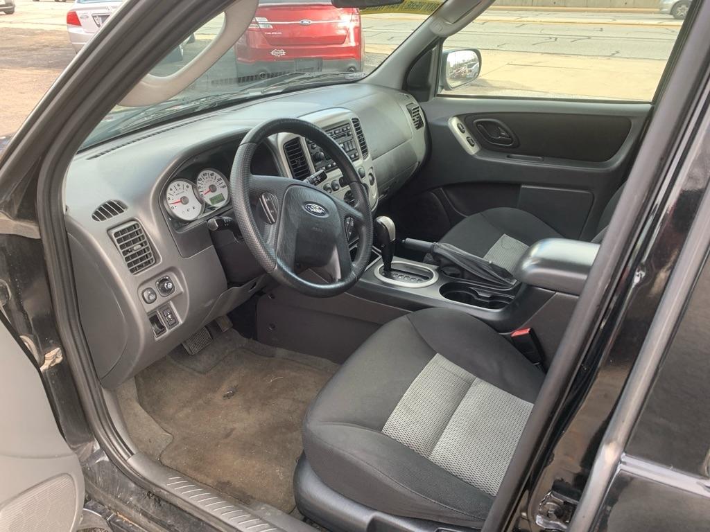 Ford Escape  2007