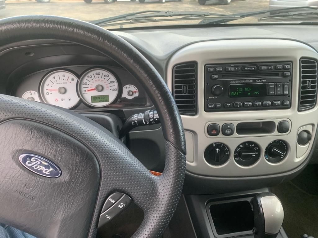 Ford Escape  2007