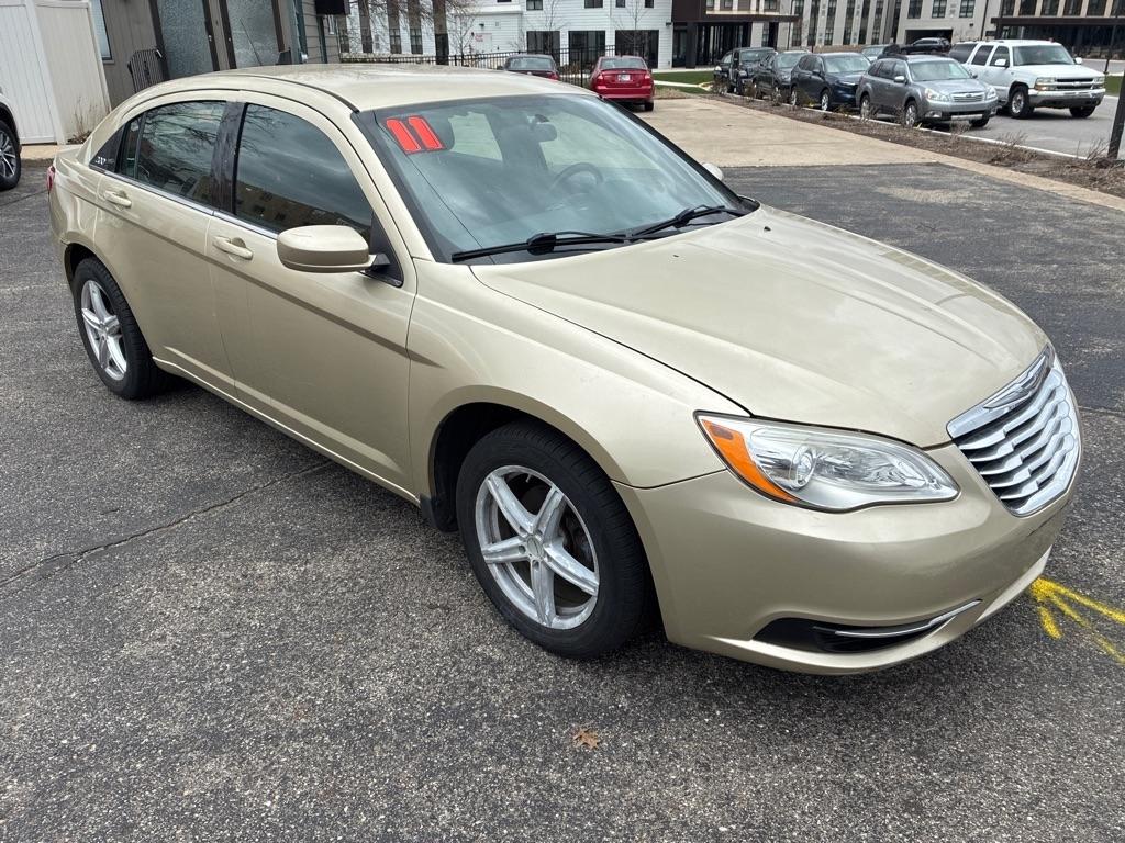 2011 Chrysler 200 TOURING
