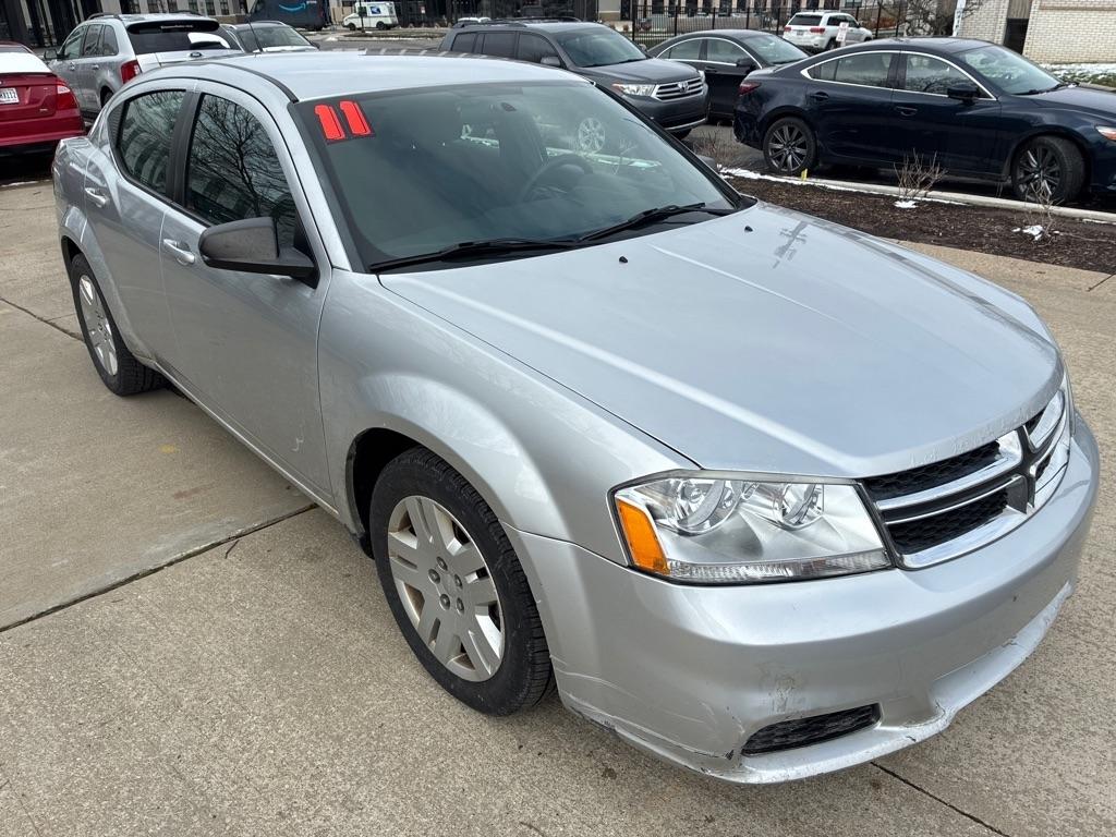 Dodge Avenger  2011