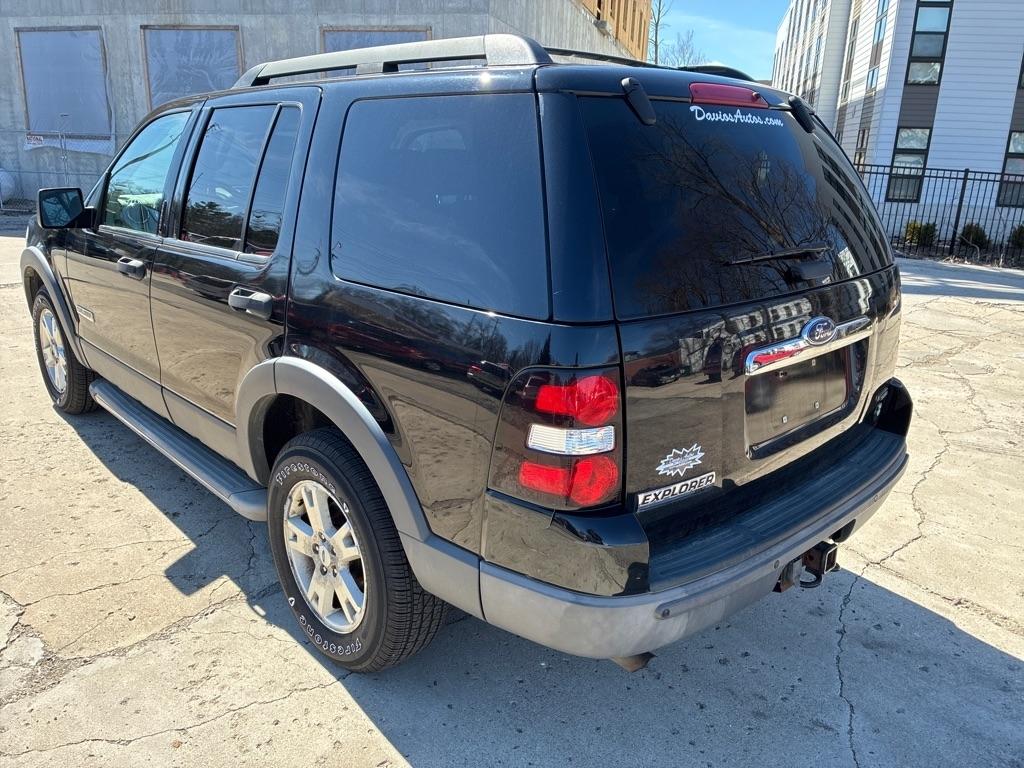 Ford Explorer  2006