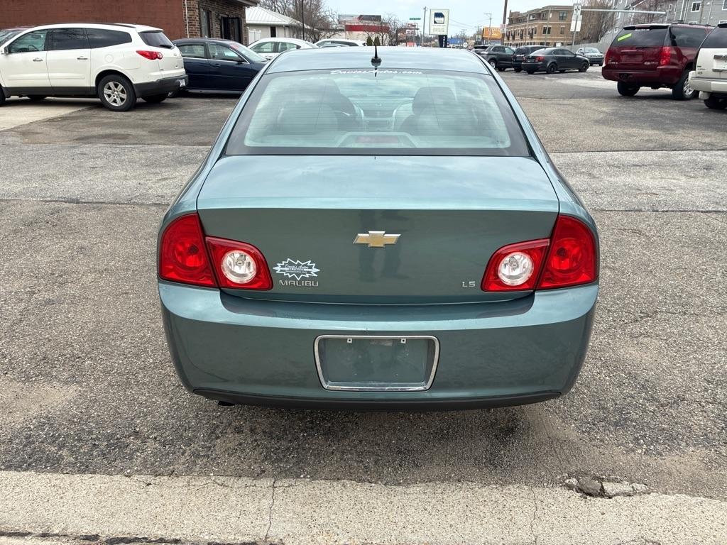 Chevrolet Malibu  2009