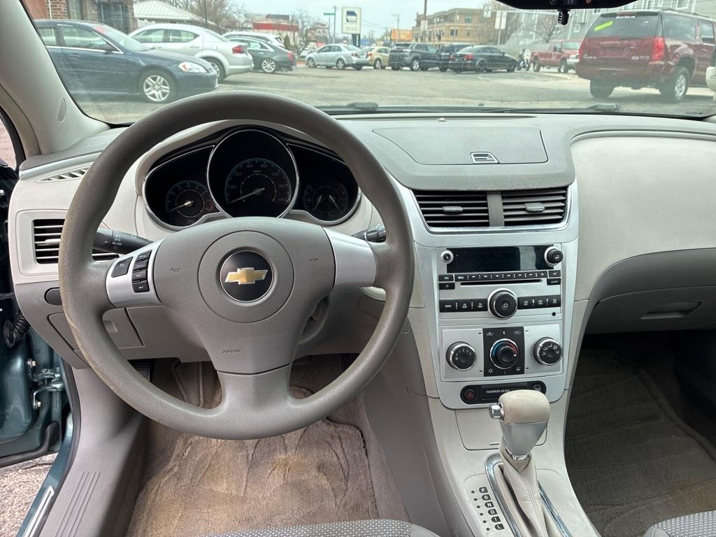 Chevrolet Malibu  2009