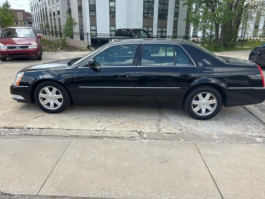 Cadillac DTS  2007