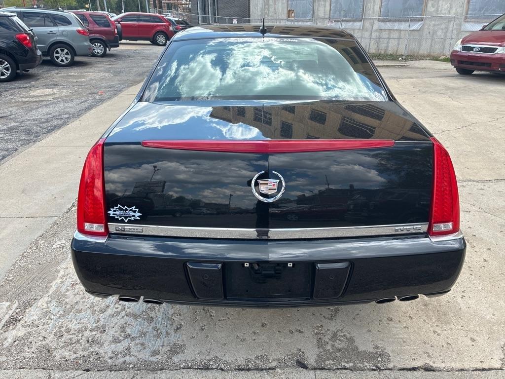 Cadillac DTS  2007